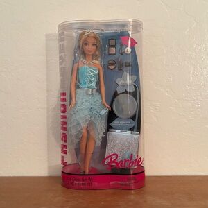 2005 Fashion Fever Make Ip Chic Barbie NRFB